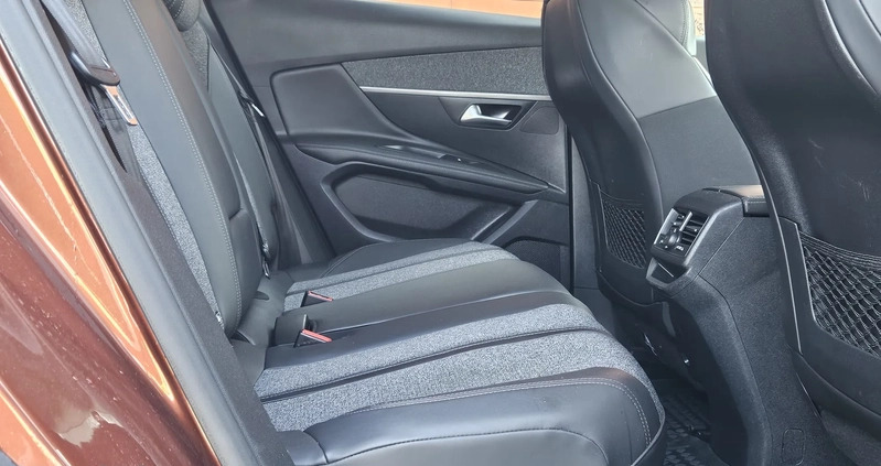 Peugeot 3008 cena 70900 przebieg: 97900, rok produkcji 2018 z Katowice małe 742